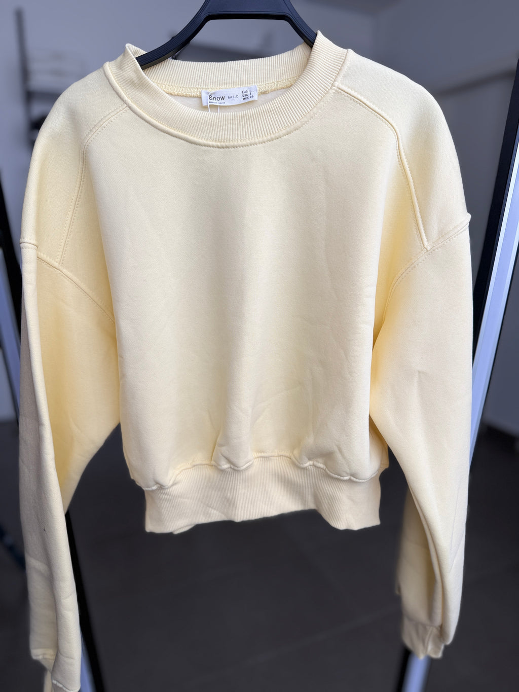 Mila basics sweater
