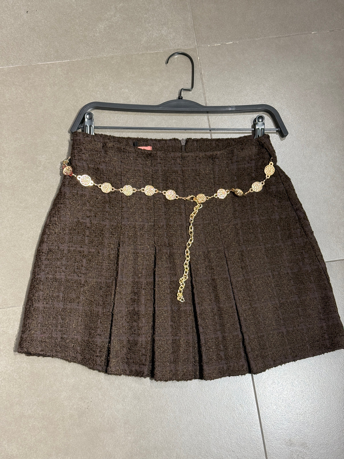 B skirt