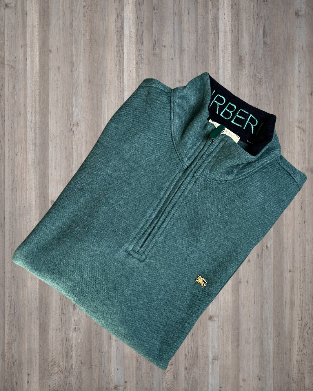 Burbbery sweater half zipper